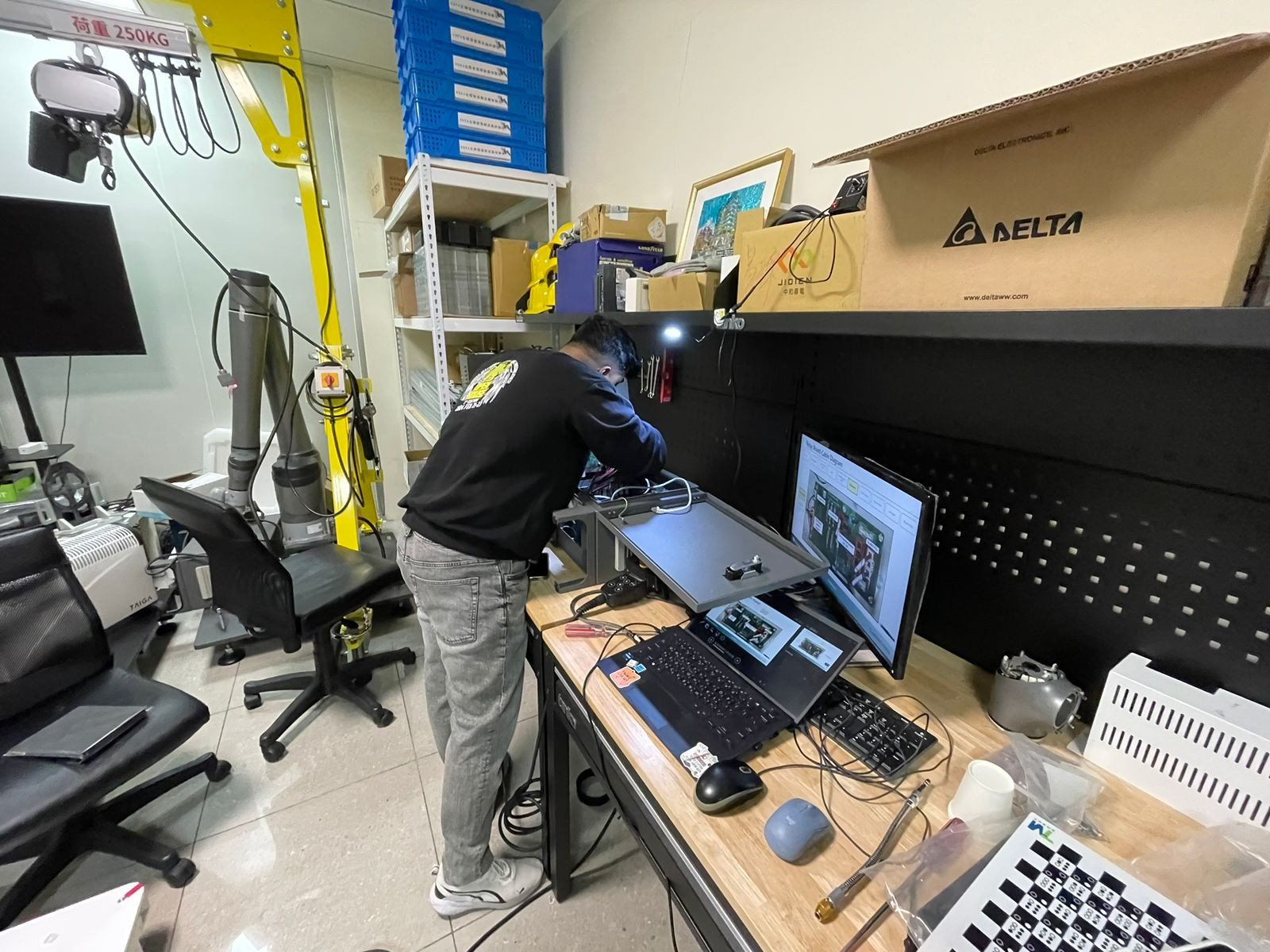 YES Machinery Expands into Collaborative Robots (Cobots)